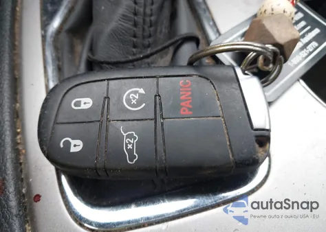 2019 Jeep Grand Cherokee Altitude 4X2 from USA, damaged, VIN 1C4RJEAG9KC543443